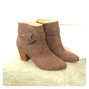 Taupe booties - size 7